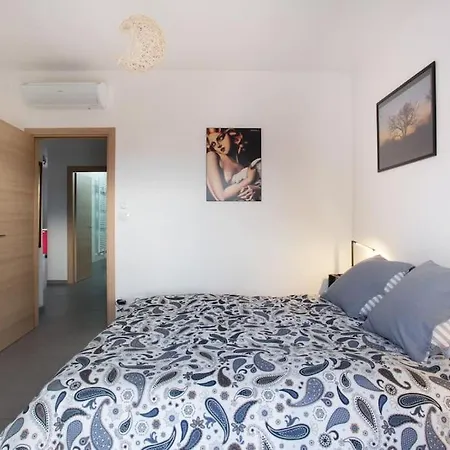 Attico Con Garage Coperto *