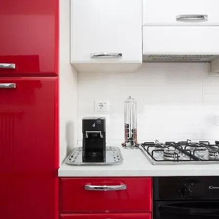 Attico Con Garage Coperto Апартаменты *