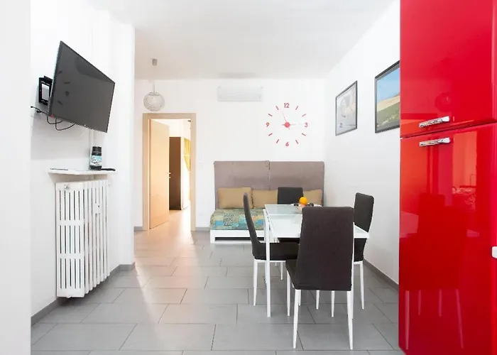 Attico Con Garage Coperto 아파트 *